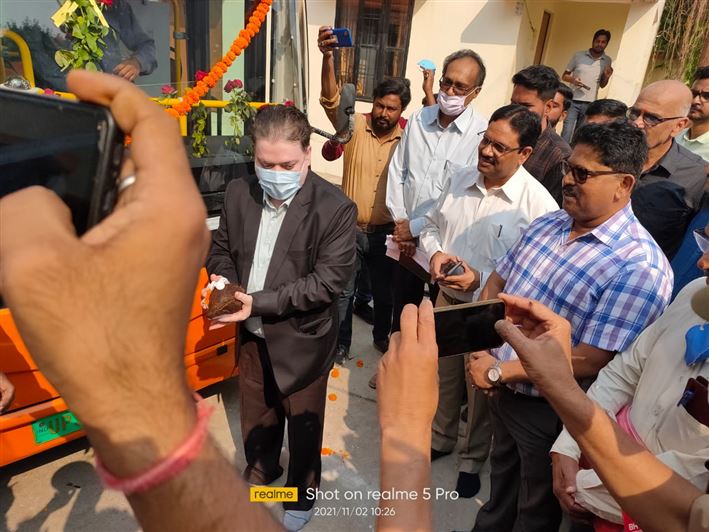 PMI Bus Inauguration/पीएमआई बस उद्घाटन