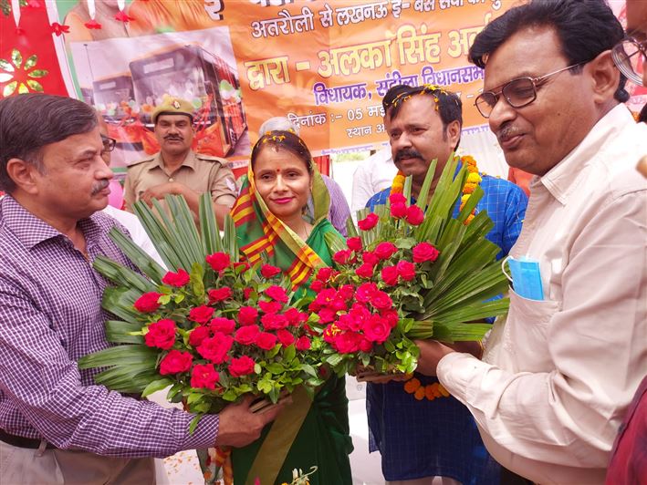 Inauguration of Electric Buses from Lucknow to Atrauli/लखनऊ से अतरौली तक इलेक्ट्रिक बसों का उद्घाटन
